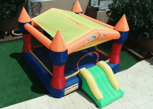 ⁦מתקן קפיצה מתנפח לחצר מוצל (עם הצללה) טירת הנסיכים 3627⁩ – תמונה ⁦2⁩