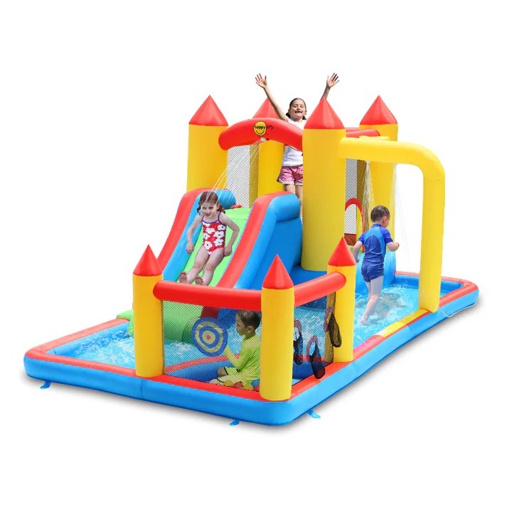 מתקן משחקי מים משולב, דגם 9753, הכולל מגלשת מים, משטח קפיצה וברכת כדורים. מוצר חדש לקיץ 2025.