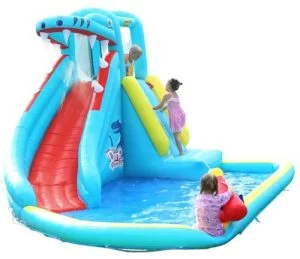פארק מים מתנפח HappyHop דגם 9770 | טרמפולינה לילדים עם מגלשה ותותח מים לחצר
